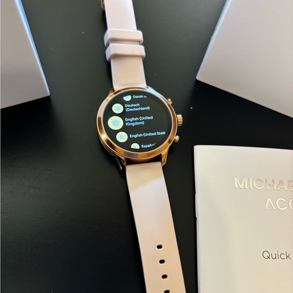 Michael Kors Access Smart Watch - Picture 2 of 4